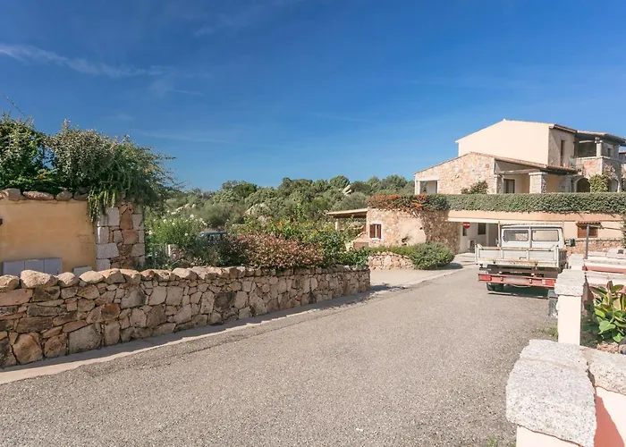 בית נופש Bol 2 *